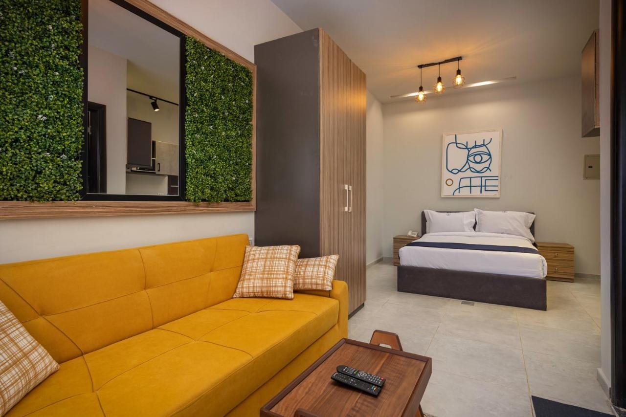 Travelholic Residence Golden Gates Caïro Buitenkant foto