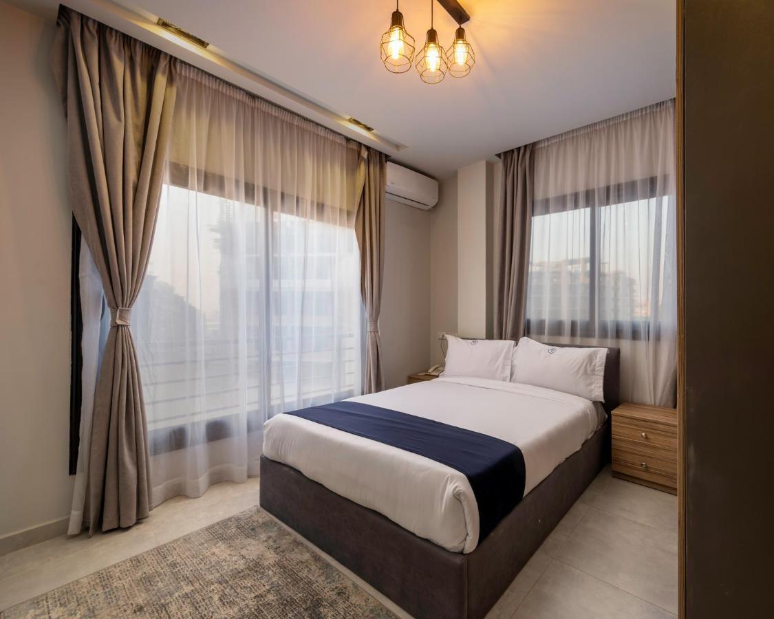 Travelholic Residence Golden Gates Caïro Buitenkant foto