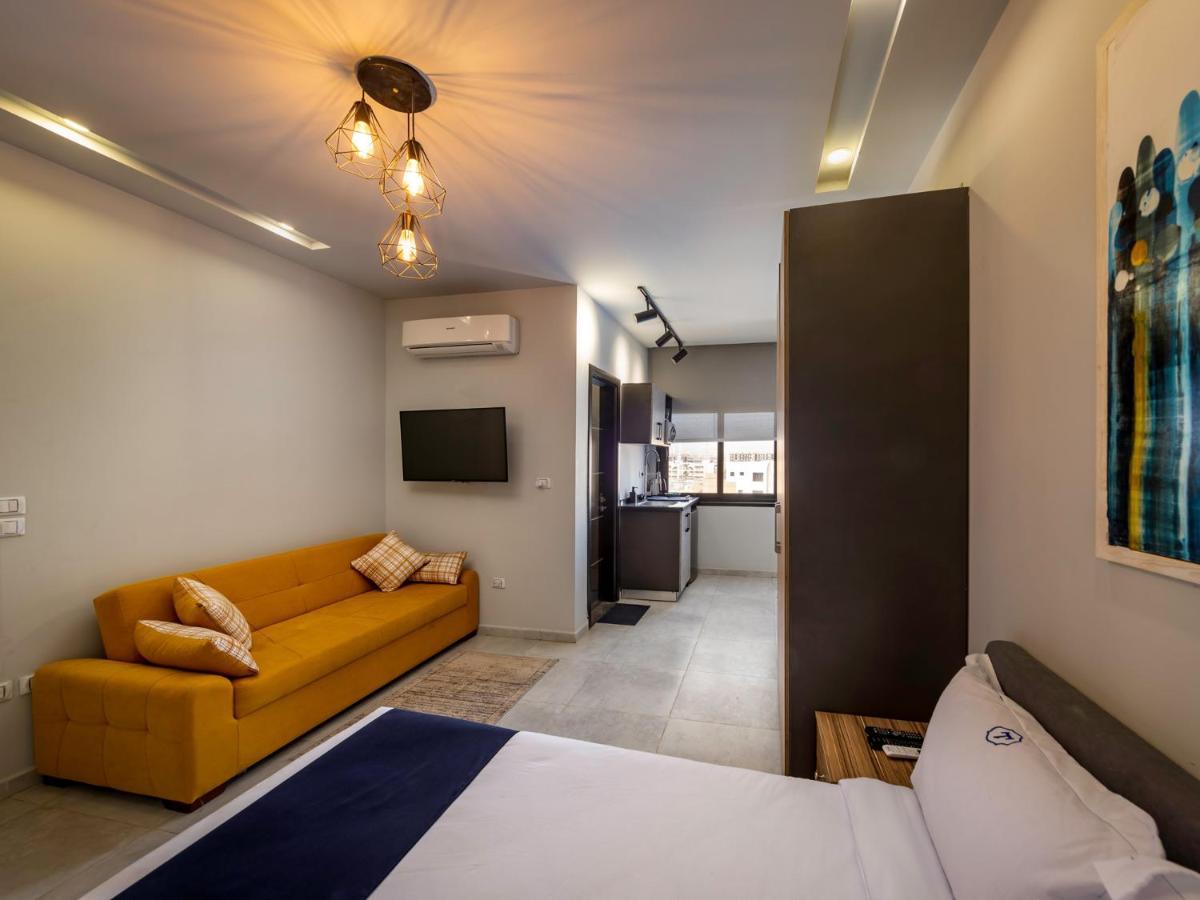Travelholic Residence Golden Gates Caïro Buitenkant foto