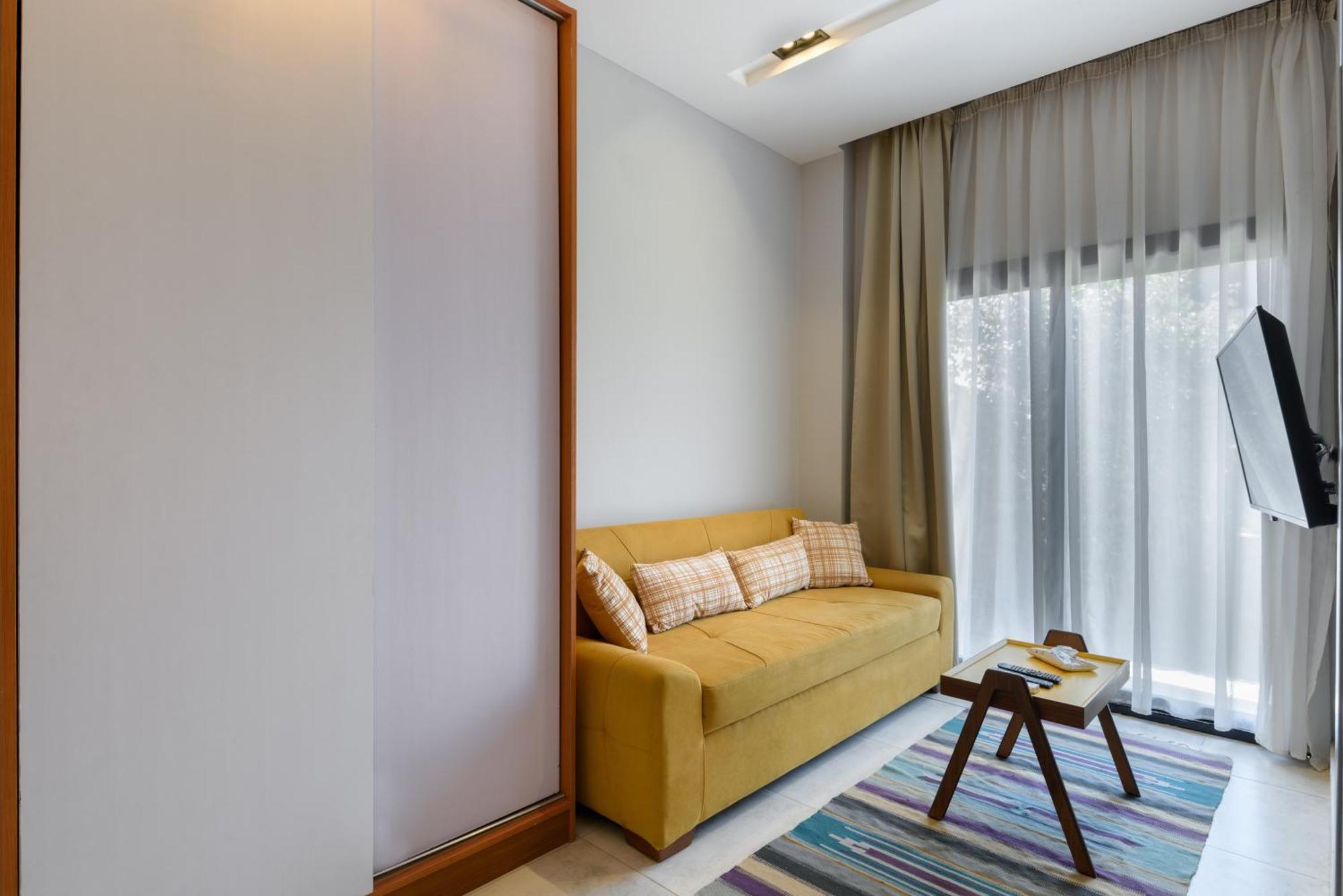 Travelholic Residence Golden Gates Caïro Buitenkant foto